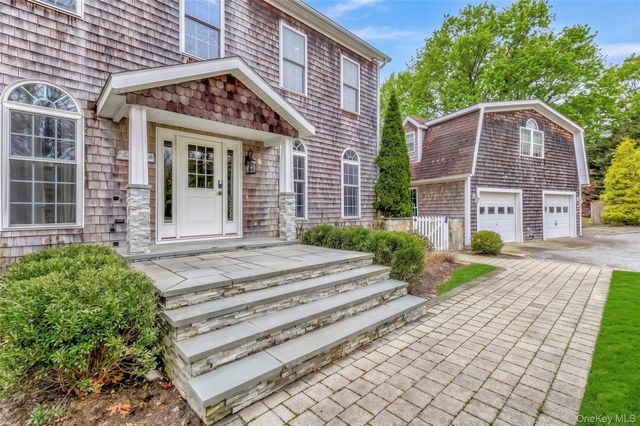 26 Box Tree Road, East Quogue, NY 11942