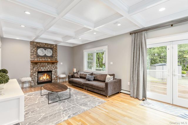 26 Box Tree Road, East Quogue, NY 11942