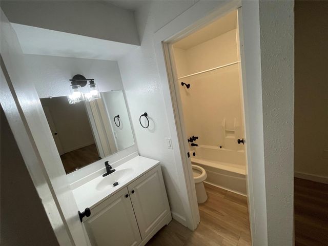 2410 Longview ST 206, Austin, TX 78705