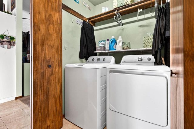 W5981 WOODSEDGE COURT, Appleton, WI 54915