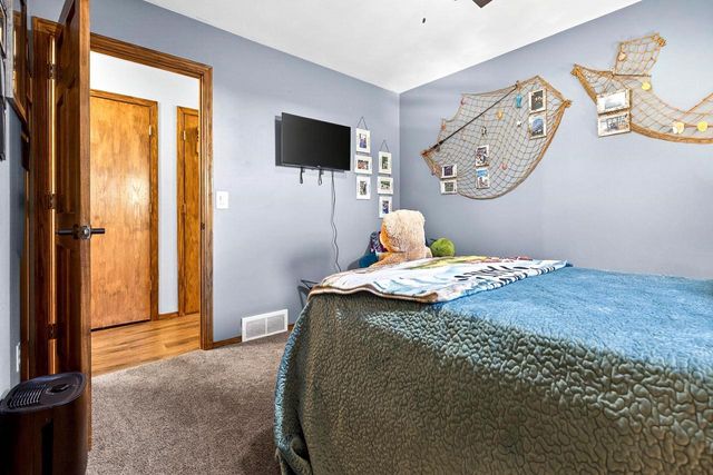 W5981 WOODSEDGE COURT, Appleton, WI 54915