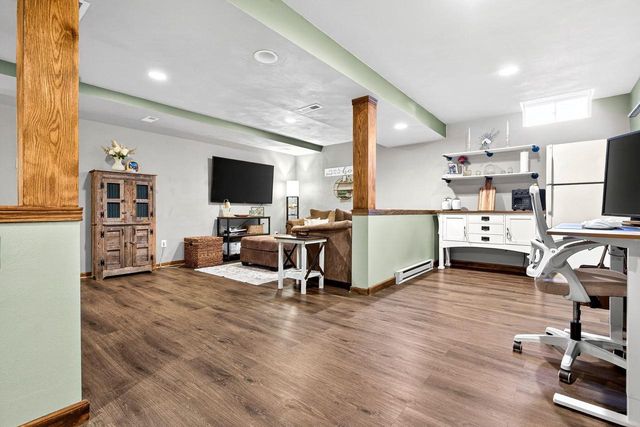 W5981 WOODSEDGE COURT, Appleton, WI 54915