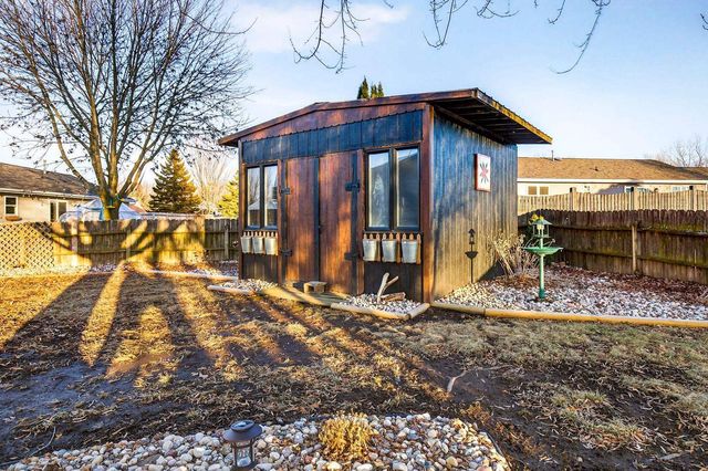 W5981 WOODSEDGE COURT, Appleton, WI 54915