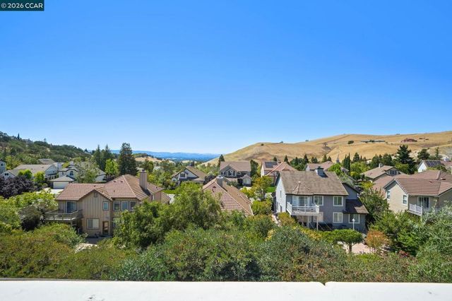 5003 Raven Way, Clayton, CA 94517