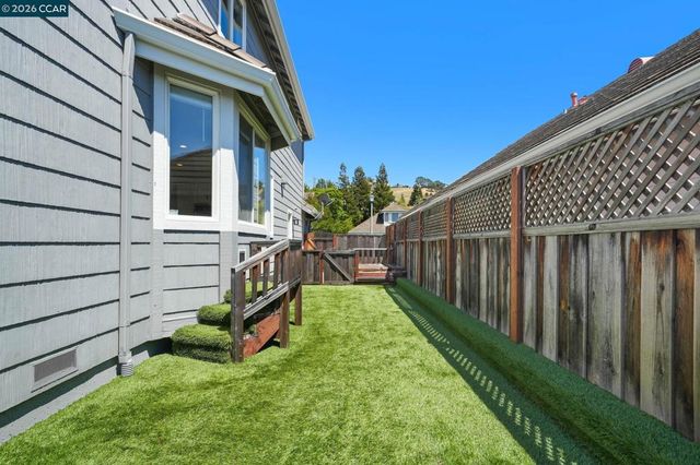 5003 Raven Way, Clayton, CA 94517