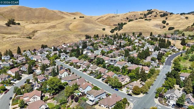 5003 Raven Way, Clayton, CA 94517