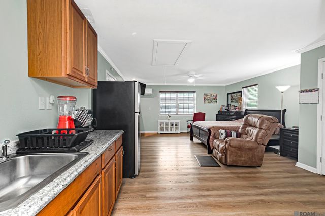 45046 Riverside Estates Dr, St Amant, LA 70774