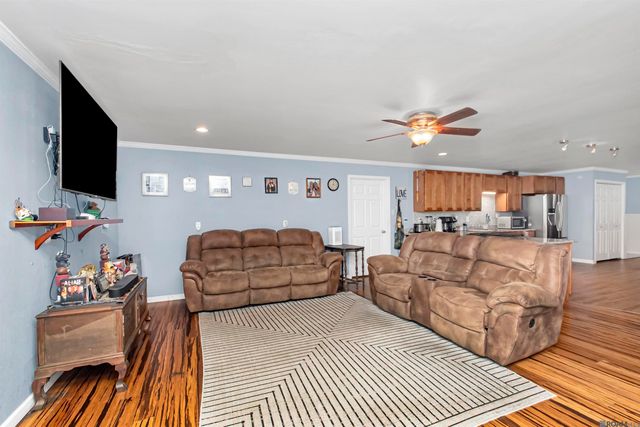 45046 Riverside Estates Dr, St Amant, LA 70774