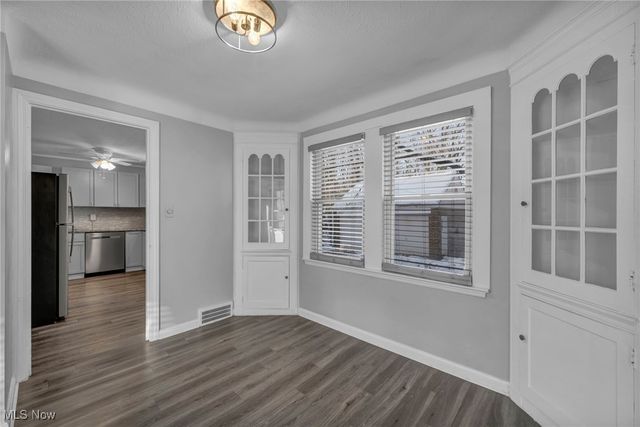 5194 Homewood Avenue, Maple Heights, OH 44137