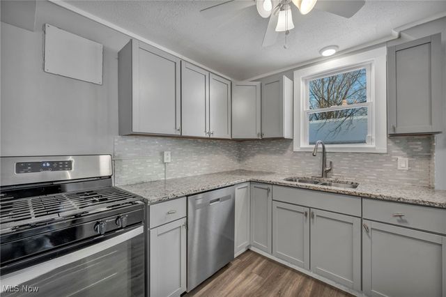 5194 Homewood Avenue, Maple Heights, OH 44137