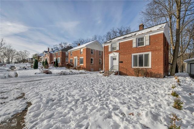 5194 Homewood Avenue, Maple Heights, OH 44137