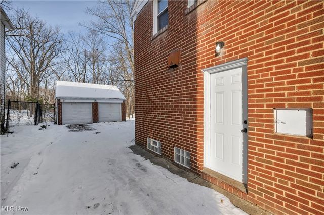 5194 Homewood Avenue, Maple Heights, OH 44137