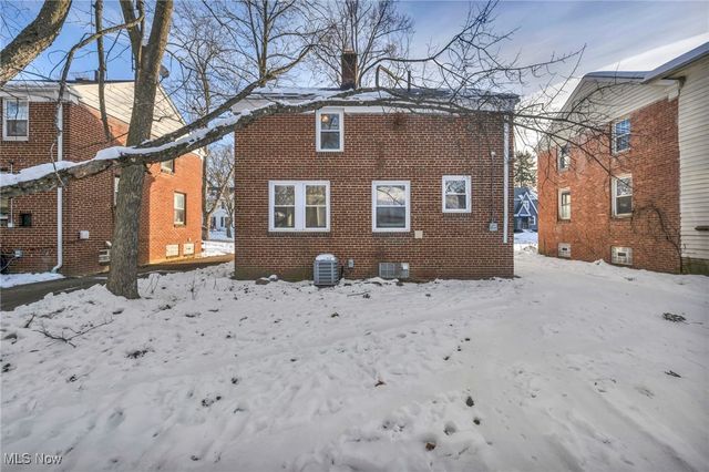 5194 Homewood Avenue, Maple Heights, OH 44137