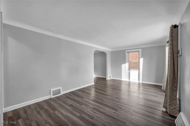 5194 Homewood Avenue, Maple Heights, OH 44137