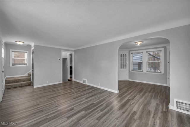 5194 Homewood Avenue, Maple Heights, OH 44137