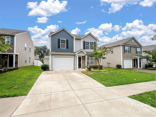5502 Tumbling Brook Lane, Charlotte, NC 28216