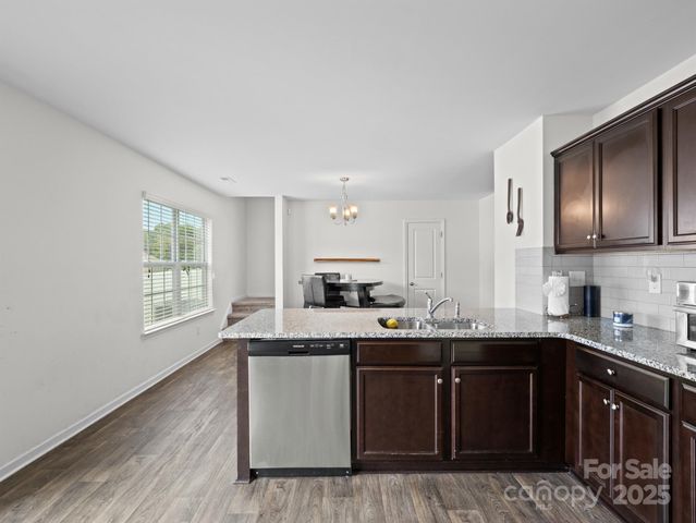 5502 Tumbling Brook Lane, Charlotte, NC 28216