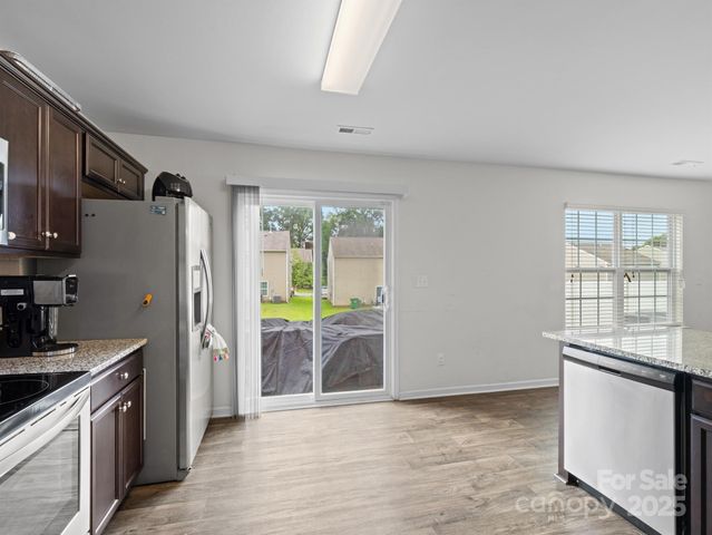 5502 Tumbling Brook Lane, Charlotte, NC 28216