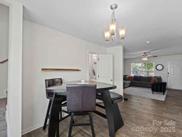 5502 Tumbling Brook Lane, Charlotte, NC 28216