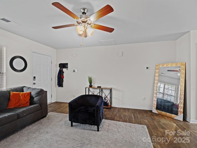 5502 Tumbling Brook Lane, Charlotte, NC 28216