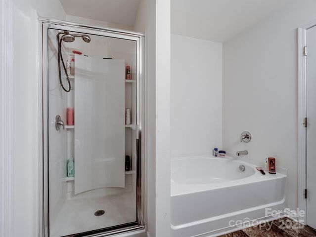 5502 Tumbling Brook Lane, Charlotte, NC 28216