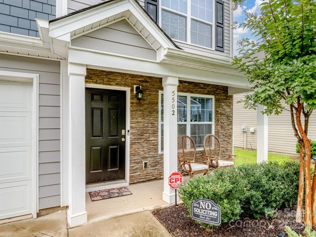 5502 Tumbling Brook Lane, Charlotte, NC 28216