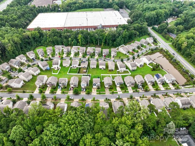 5502 Tumbling Brook Lane, Charlotte, NC 28216