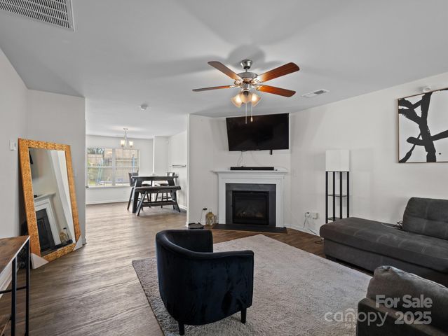 5502 Tumbling Brook Lane, Charlotte, NC 28216