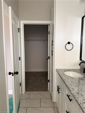 2710 Griffith Road, Winston-salem, NC 27103