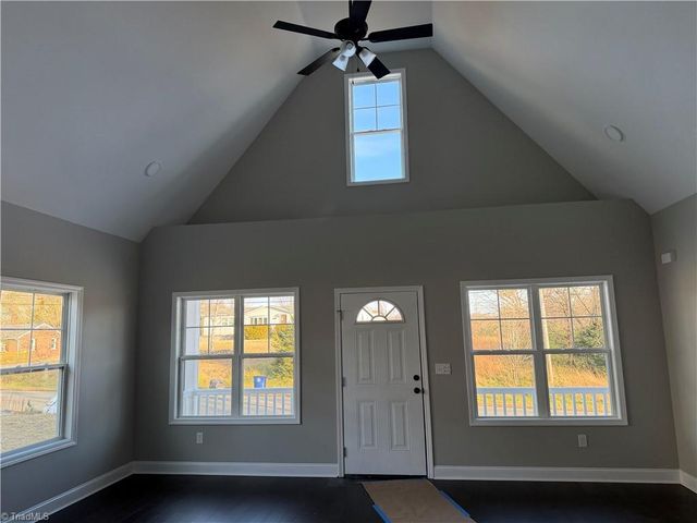 2710 Griffith Road, Winston-salem, NC 27103