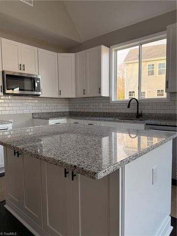 2710 Griffith Road, Winston-salem, NC 27103