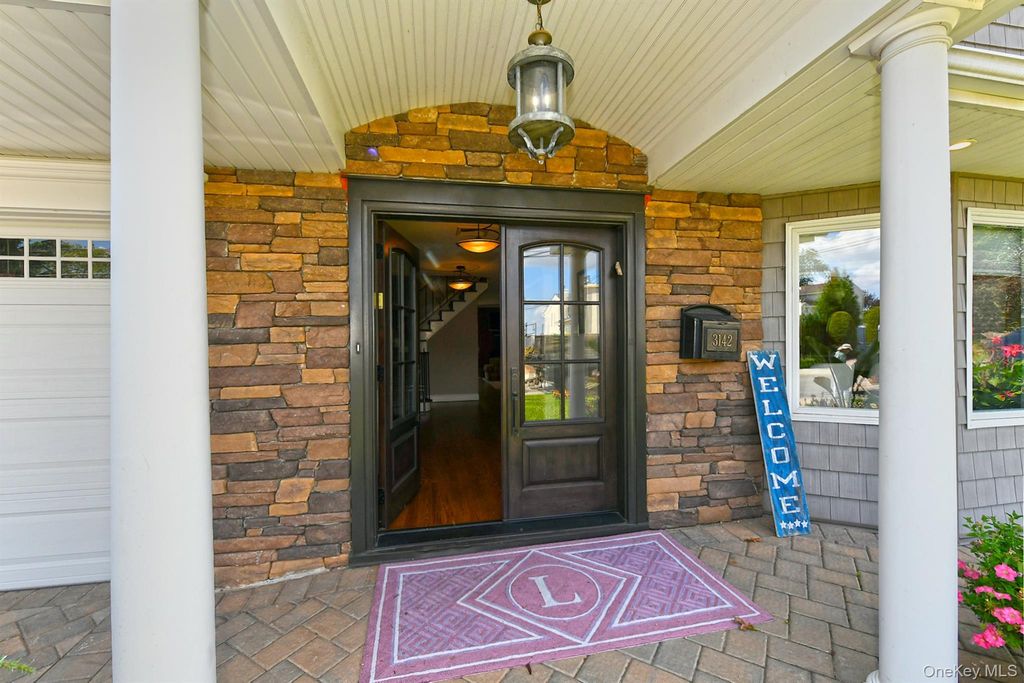 3142 Wynsum Avenue, Merrick, NY 11566 — photo 2