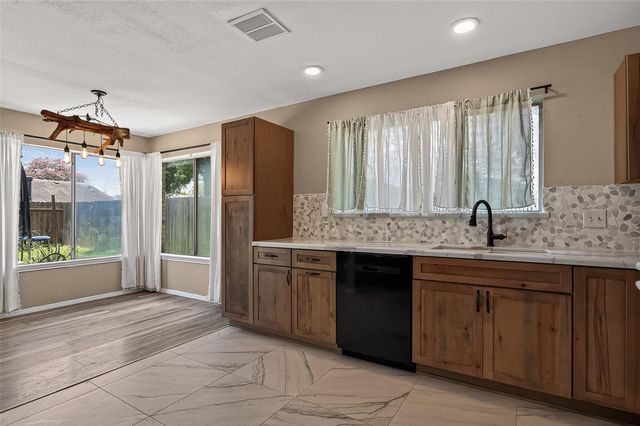 715 N Fork Court, Katy, TX 77450