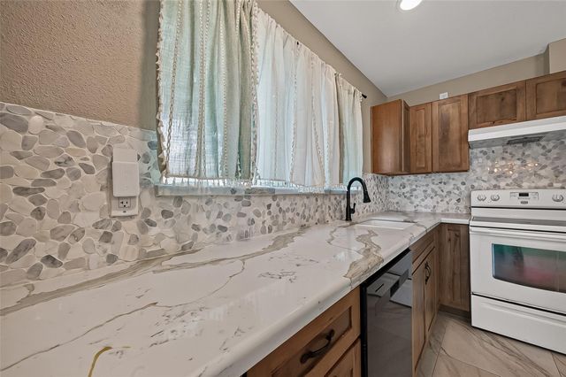 715 N Fork Court, Katy, TX 77450