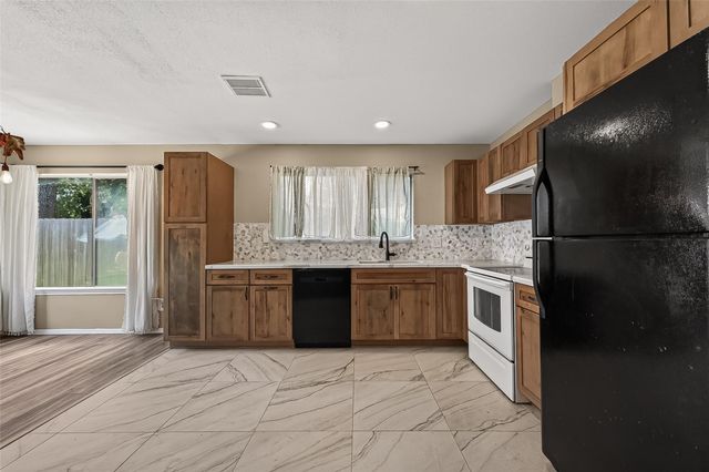 715 N Fork Court, Katy, TX 77450