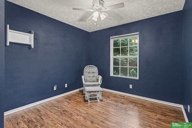 12906 Vernon Avenue, Omaha, NE 68164