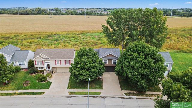 12906 Vernon Avenue, Omaha, NE 68164