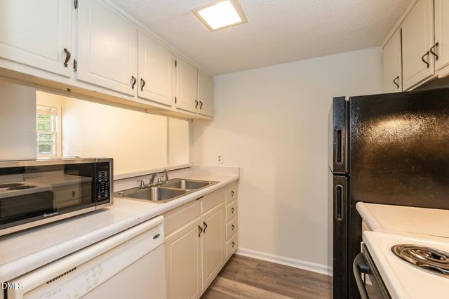 720 Shawnee Drive B, Burlington, NC 27215
