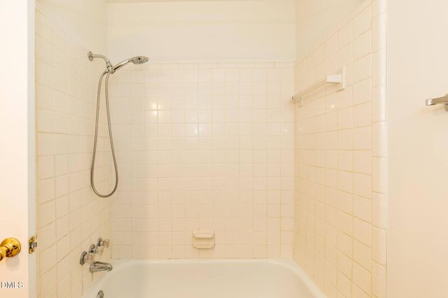 720 Shawnee Drive B, Burlington, NC 27215