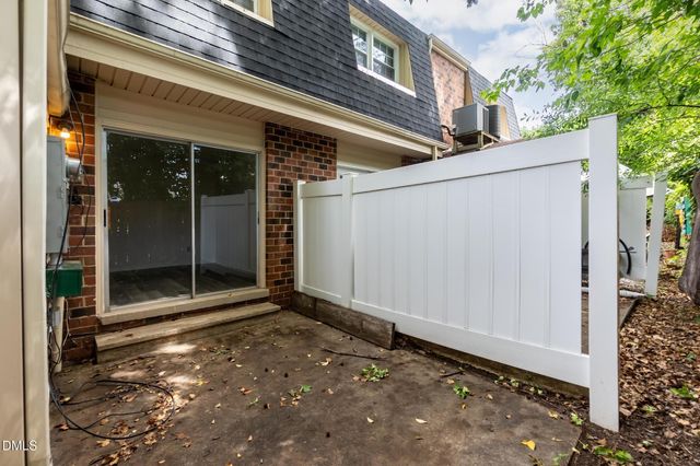 720 Shawnee Drive B, Burlington, NC 27215