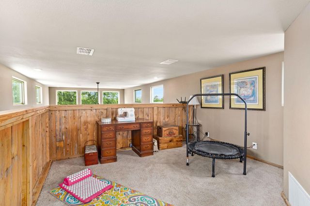 239 Dale Ranch RD, Dale, TX 78616