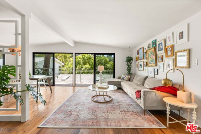 3744 Buena Park Drive, Studio City (los Angeles), CA 91604