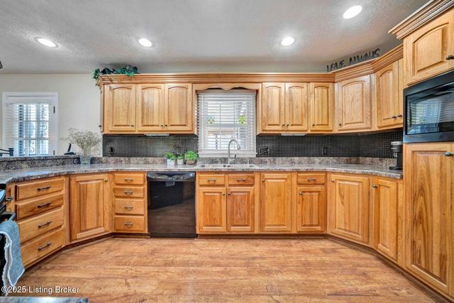 2180 Kings Church Rd, Taylorsville, KY 40071