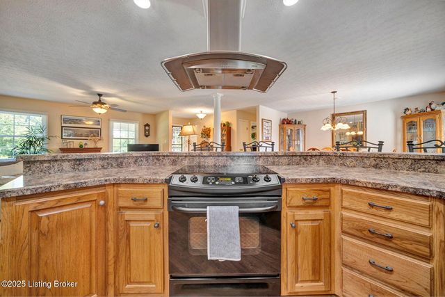 2180 Kings Church Rd, Taylorsville, KY 40071