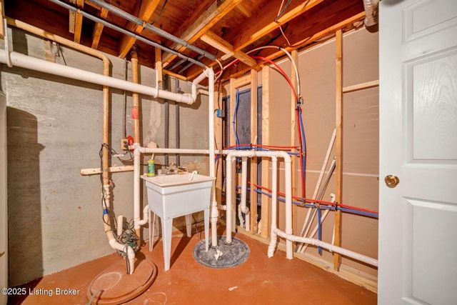 2180 Kings Church Rd, Taylorsville, KY 40071