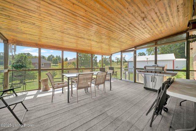 2180 Kings Church Rd, Taylorsville, KY 40071