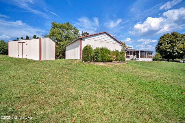 2180 Kings Church Rd, Taylorsville, KY 40071