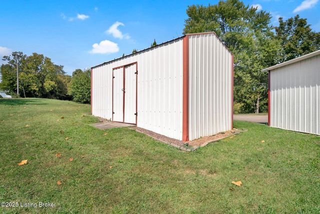 2180 Kings Church Rd, Taylorsville, KY 40071