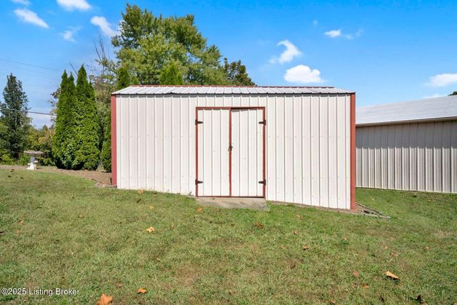 2180 Kings Church Rd, Taylorsville, KY 40071