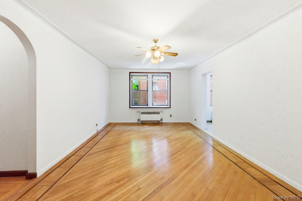 1 Broad Parkway 3M, White Plains, NY 10601